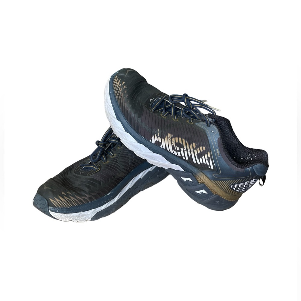 HOKA ONE ONE ARAHI MEN’S RUNNING SHOE
